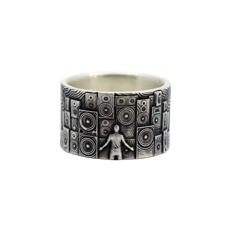 SONITUS ring in oxidized 925 Sterling Silver inspired by a wall of speakers by frantic studio